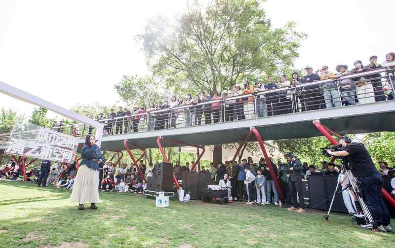 技术赋能下的文化传承:唐磊与《丁香花》二十年音乐生态演进 文化旅游