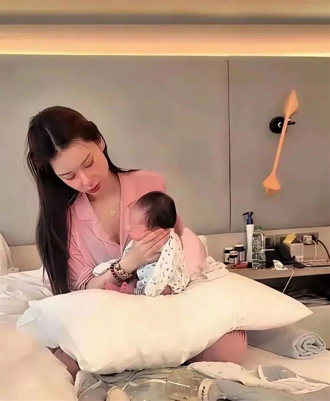 从“滞留台北”到“证件谜题”:麻六记杨总直播辟谣背后的流程真相 娱乐新闻