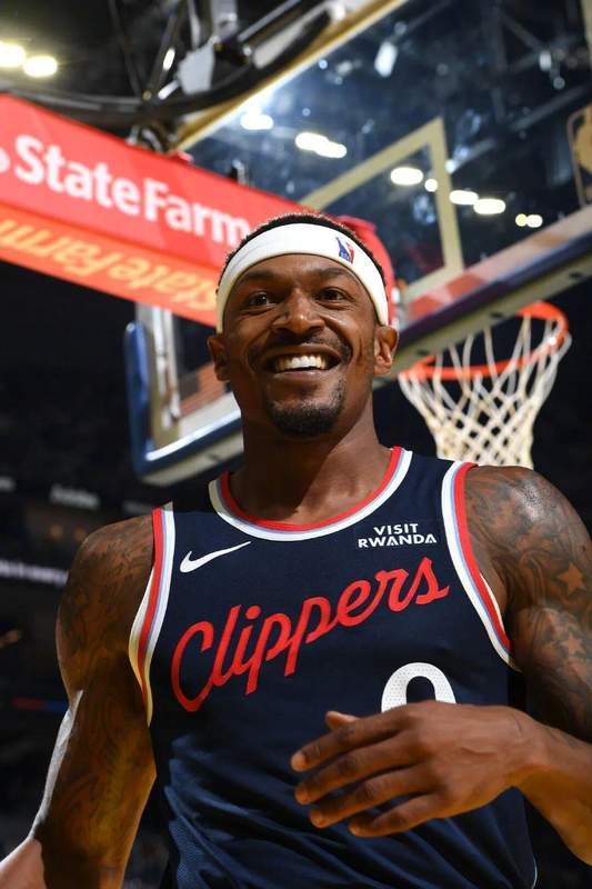  NBA薪资博弈论：三届全明星后卫布拉德利·比尔的合同密码解析 体育新闻 NBA薪资博弈论：三届全明星后卫布拉德利·比尔的合同密码解析 体育新闻 NBA薪资博弈论：三届全明星后卫布拉德利·比尔的合同密码解析 体育新闻