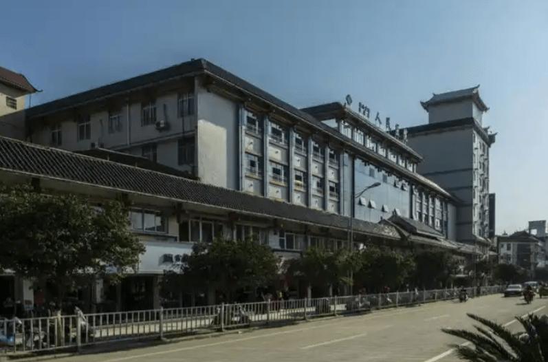  从“医者仁心”到“吸血鬼”之路：一个院长的堕落警示我们什么 新闻 从“医者仁心”到“吸血鬼”之路：一个院长的堕落警示我们什么 新闻 从“医者仁心”到“吸血鬼”之路：一个院长的堕落警示我们什么 新闻